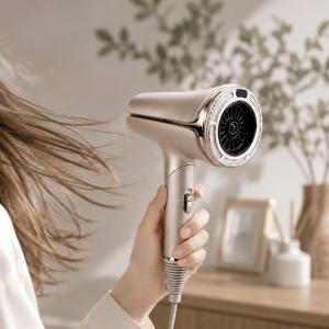 絹女 ヘアドライヤー 速乾 美艶 大風量 風量/温度3段階 Silk Premium Dryer HP001-SV クリアシルバー KINUJO