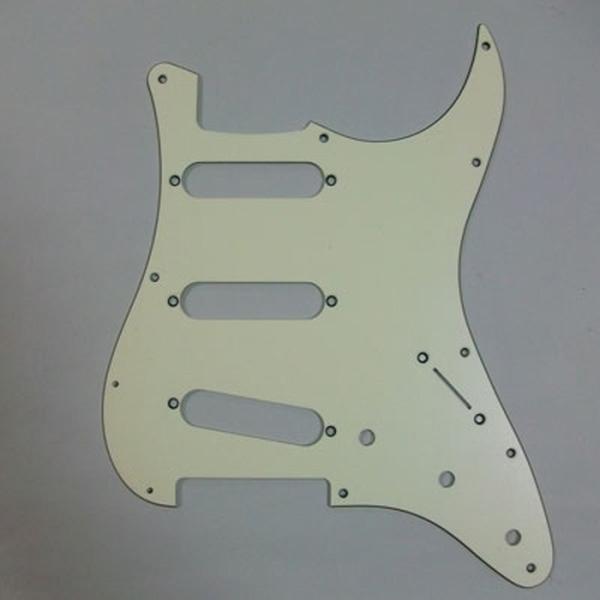 Montreux Selected Parts #8150 ストラトキャスター ピックガード 72U...