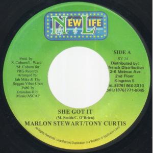 ジャマイカ7” Marlon Stewart & Tony Curtis She Got It RV34 New Life /00080