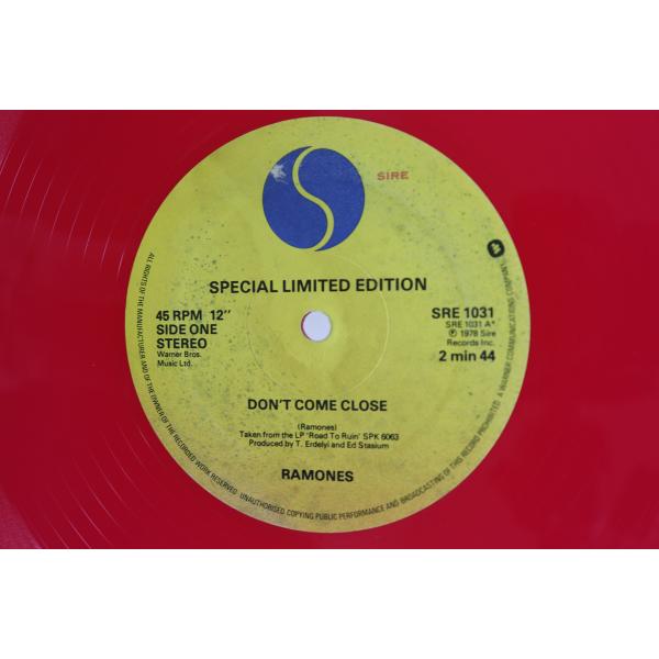 12” Ramones Dont Come Close / I Dont Want You SRE1...