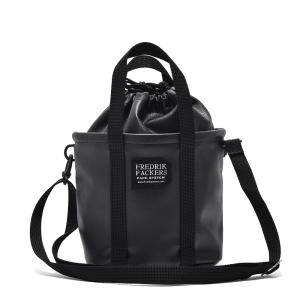 FREDRIK PACKERS フレドリックパッカーズ DRAW STRING MINI TOTE FAKE LEATHER ドローストリングミニトート フェイクレザー BLACK｜due-online