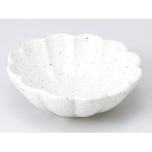 和食器 小鉢 小付/  白うのふ花びら小付 /珍味鉢 陶器 業務用 家庭用 Small sized Bowl