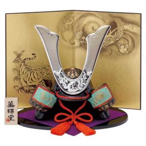 五月人形 コンパクト 陶器 小さい 兜 かぶと/ 錦彩ちりめん鯉のぼり