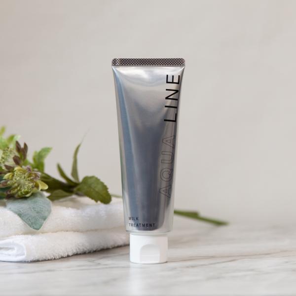 アウトバストリートメント AQUA LINE ミルクトリートメント トリートメント フラーレン ツヤ...