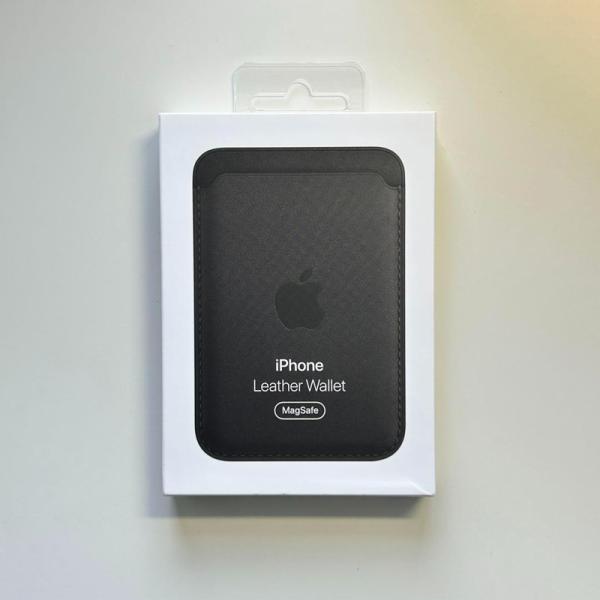 Apple純正 MagSafe対応 iPhone レザーウォレット・ブラック 新品