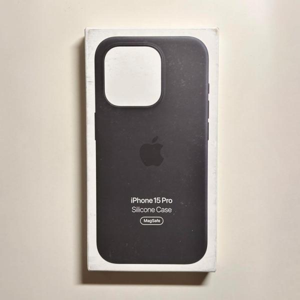 Apple 純正 iPhone 15 Pro シリコンケース・ブラック 新品 アップル