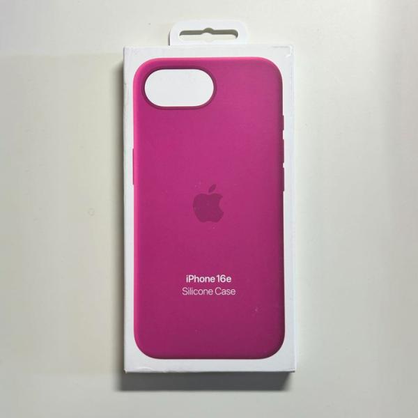 Apple純正 iPhone 16e シリコンケース・フクシア 新品
