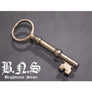 真鍮の鍵 ブラスアンティークキーペンダント4 真ちゅう製 brass 黄銅