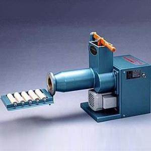 陶芸用品 常圧式土練機 KM-200 林田鉄工 ステンレス羽根 : 陶楽房