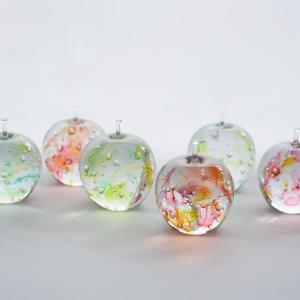 チェコ　CZ GLASS工房　作家もの　りんご あづみ野ガラス工房 りんごの結晶（大） : 心斎橋花房日本の匠工芸館