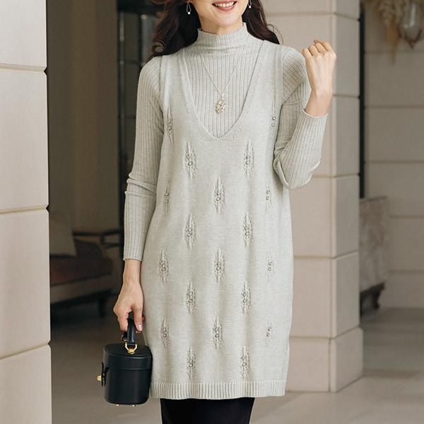 ビジュー使いニットアンサンブル