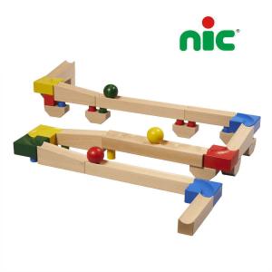 木のおもちゃ ドイツ 木製 知育玩具 送料無料・NICスロープ 転がる