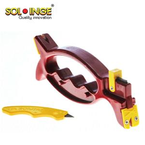 万能研ぎ器 ソリング(SOLINGE) 小型シャープナー付き SOL-RY レッド 正規品 キッチン 刃物研ぎ 研ぎ器 包丁研ぎ マルチ刃物研ぎ 研ぎ石 お手入れ 包丁 ナイフ｜e-kurashi