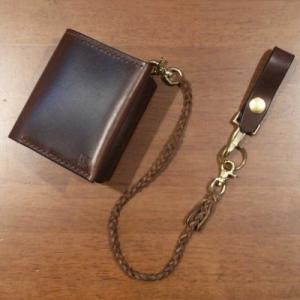 C15AN-R-ダークブラウン-C15AN二つ折り財布ロープ付-C15ANR-黒羽（CROW：クロウ...