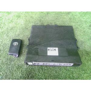 アクア DAA-NHP10 エンジンコンピューター ECU Gブラックソフトレザー