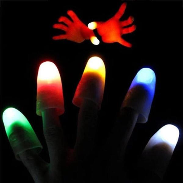 玩具 マジック 光る指 2本セット フィンガーライト LED 光の玉を操るマジック 柔らかい指のおも...