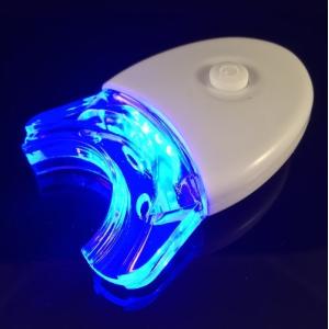 歯 ホワイトニングライト 最新32灯LED搭載！ ホームホワイトニング