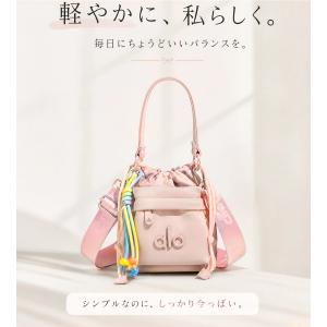alo Yoga ショルダーバッグ alo バ...の詳細画像1