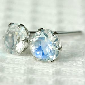 ピアス プラチナ 一粒 ロイヤルブルームーン 4.0mm あすつく 　