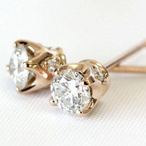 【美品✴️レア】GUCCI ◆ Gキューブ K18WG/アメジスト ピアス 箱付 GUCCI （新品仕上げ済）グッチ Gキューブ ロゴ ピアス K18 WG