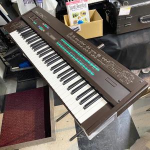 YAMAHA DX7