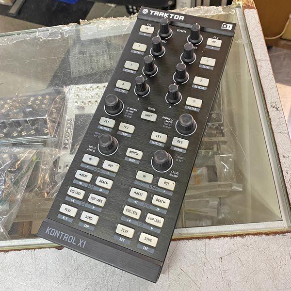 Native Instruments TRAKTOR Kontrol X1