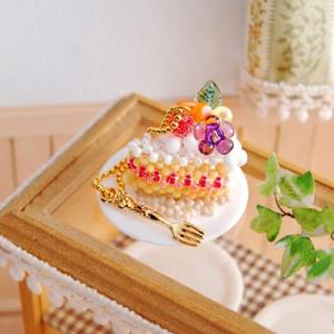 [BF004]MIYUKI ビーズキット スウィーツチャーム3 No.52デコレーションケーキ・カッ...