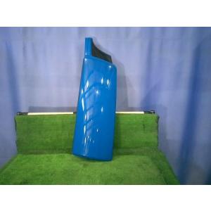 UD日産大型車 PKG-CD4ZA 右Fコーナーパネル クオン　ベット付     61250-0Z0...