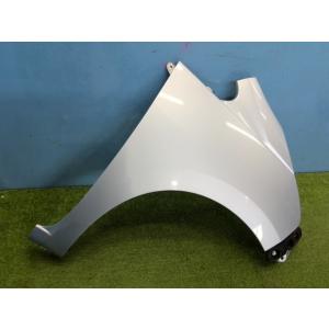 ステラ DBA-LA110F 右フロントフェンダー カスタムR 4WD S28    53811-B...