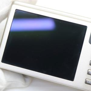 超美品 RICOH CX4 シャンパンシルバー...の詳細画像1