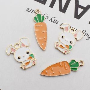 マスク チャーム 金具 パーツ 人参うさぎ アク...の商品画像
