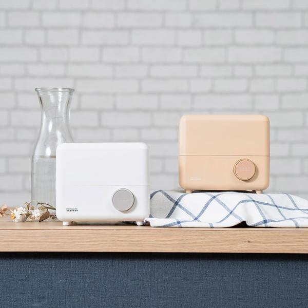 PRISMATE アロマディヒューザー 超音波式加湿器 焚き火のようなミスト 卓上用 小型 LEDラ...