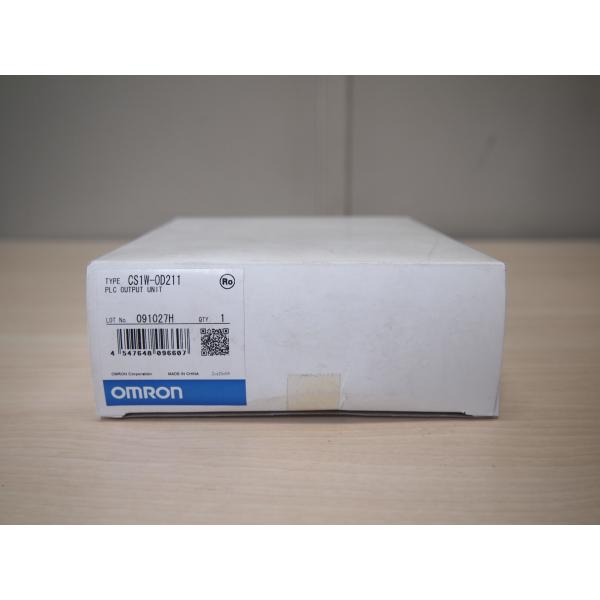 ☆新品未使用 OMRON オムロン CS1W-OD211 トランジスタ出力ユニット