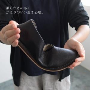 本革 ぺたんこ パンプス 歩きやすい Vカット...の詳細画像5