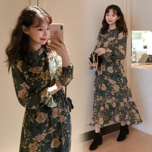 レトロなワンピース 昭和のレトロあります