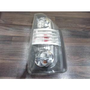 ヴォクシー DBA-ZRR70W 右テールランプ 28-199 81551-28440【同梱不可