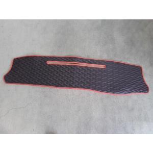 ハイエース KR-KDH200V その他 内装部品       F1-8 ダッシュボードマット