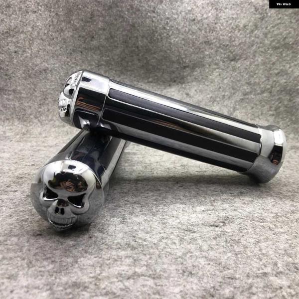 並行輸入品スカル バーエンド オートバイ バイク ハンド グリップ アルミ25MM オートバイ バイ...