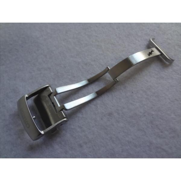 Seiko 純正 7T82-0AE0 レザーベルト用 バックル 尾錠幅 18mm シルバー色 B23...