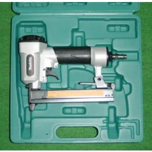 マックス（MAX） TA-450F1/4MAフロア 4mm常圧フロア釘打機 新品 
