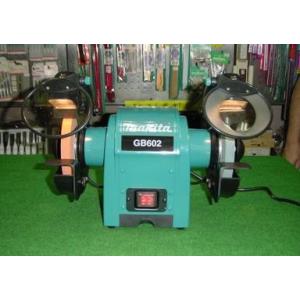 マキタ GB801 205mm卓上グラインダ AC100V 作業用ライト 目を マキタ GB801 205mm卓上グラインダ AC100V 作業用ライト 目を