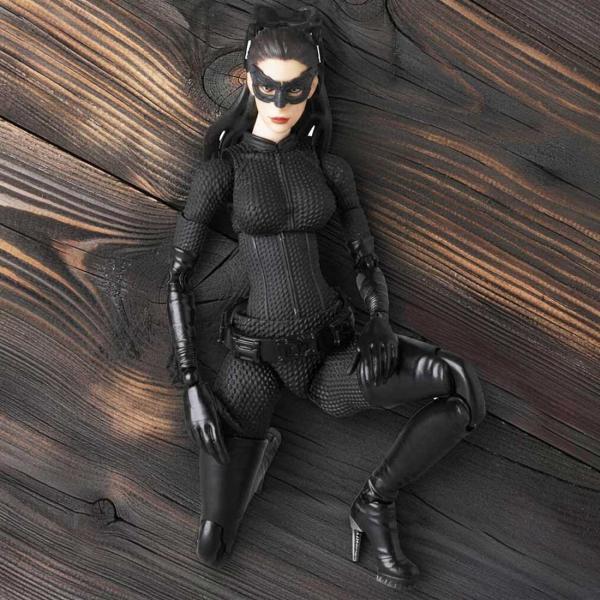 未使用 バットマンの恋人？泥棒猫クィーン のフィギュア キャットウーマン／セリーナ・カイル メディコ...