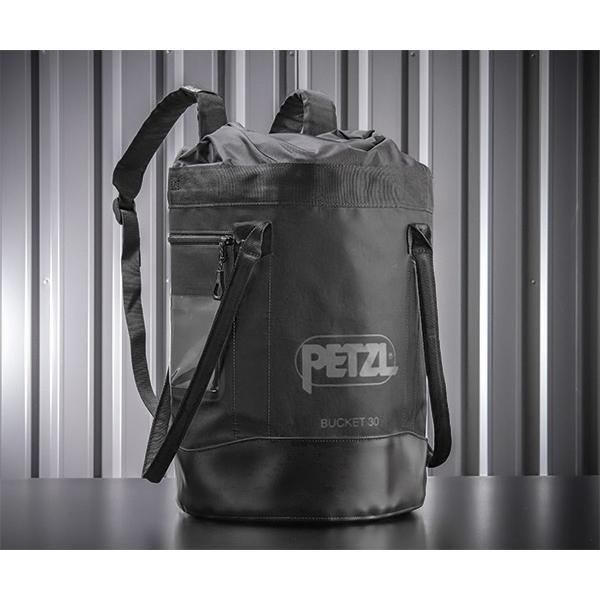 日本正規品 ペツル バックパック バケット 30 ブラック ロープバッグ 容量30L (S001CA...