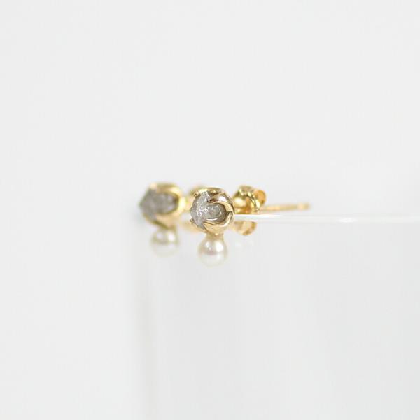 sinc（シンク） / k18 原石ダイヤモンド ピアス - グレー (パール付き) レディース プ...