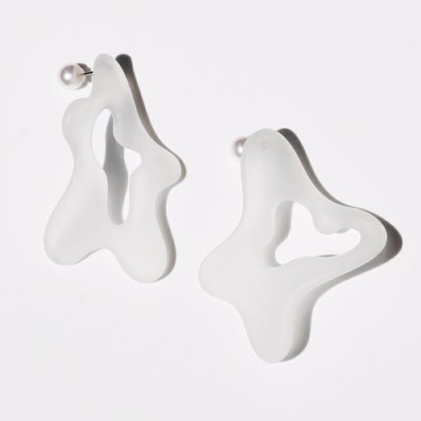 Iria Ashimine（イリア アシミネ） / Twist ピアス - MATTE レディース ...