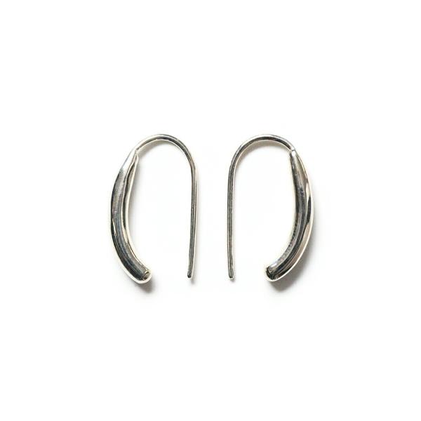 UNKNOWN. / U353 BEND ピアス - シルバー （両耳タイプ） レディース メンズ ...