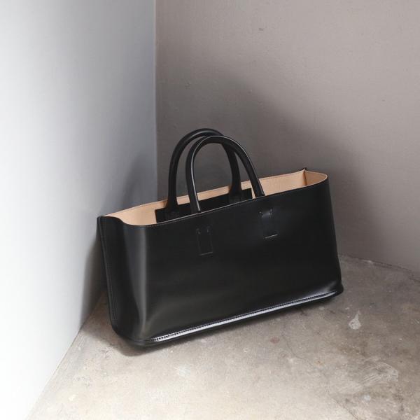 COURTNEY ORLA (コートニーオーラ) / CURVE WIDE TOTE s - ブラッ...