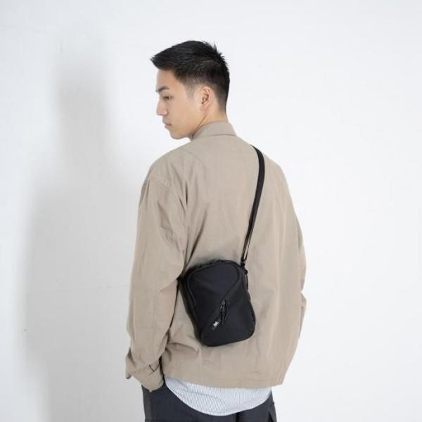 ist. / ist.-SB ショルダーバッグ