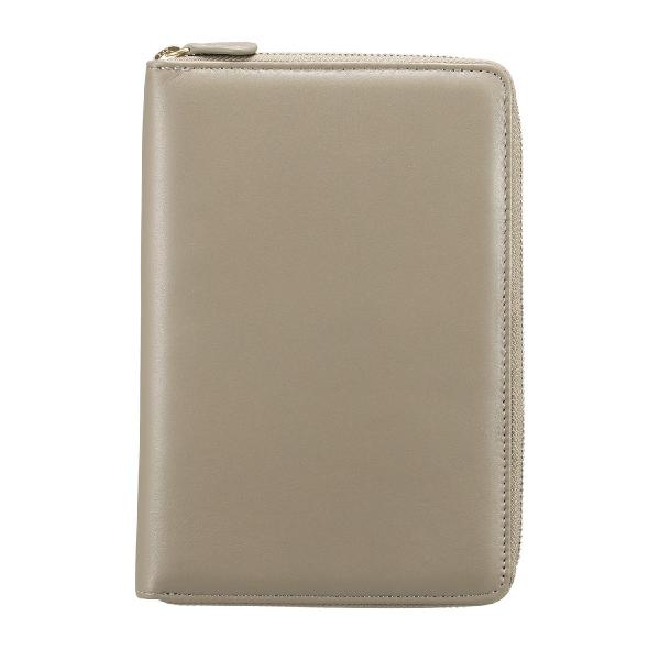 【新品未使用】診察券やお薬を まとめてすっきり収納！ 多機能ポケット付き ラムレザーお薬手帳ケース ...