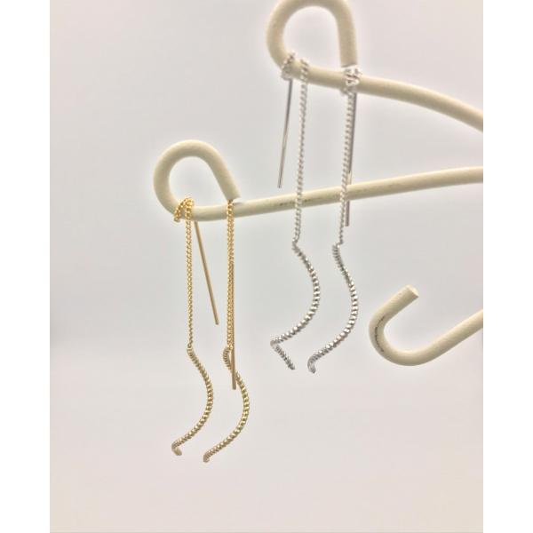 ピアス　モダン　ゴールド　シルバー　ツイスト　揺れる　シンプル　プレゼント　レディース